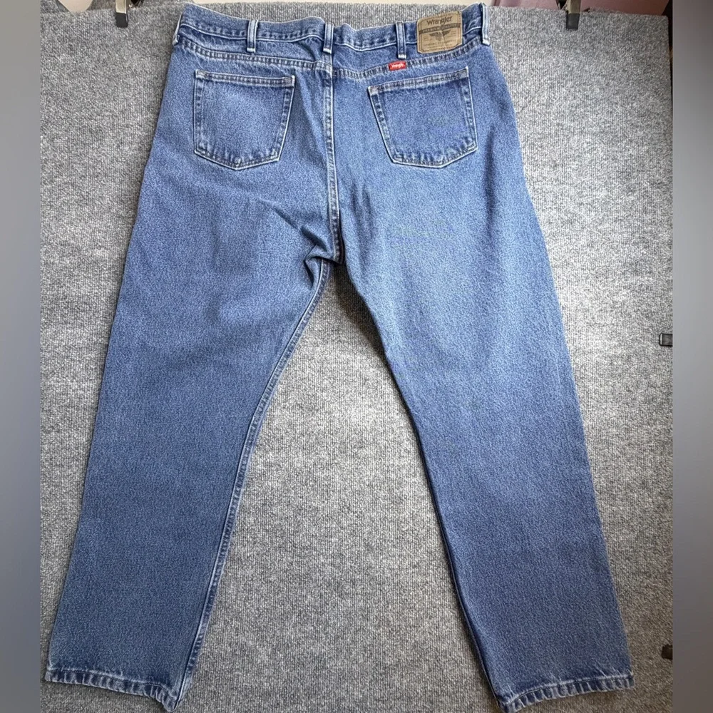 Wrangler Men's Jens 42‎ X 32 Relaxed Fit Blue Jeans Western Cowboy